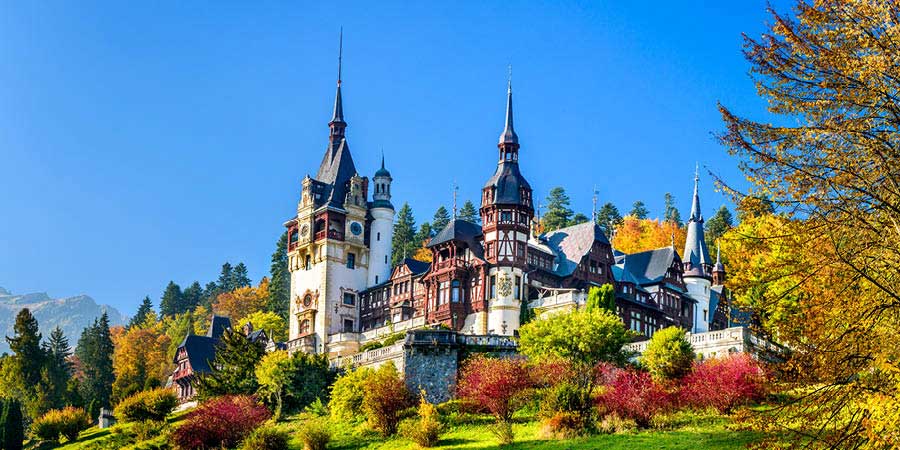 Exploring Romania's Peleș Castle